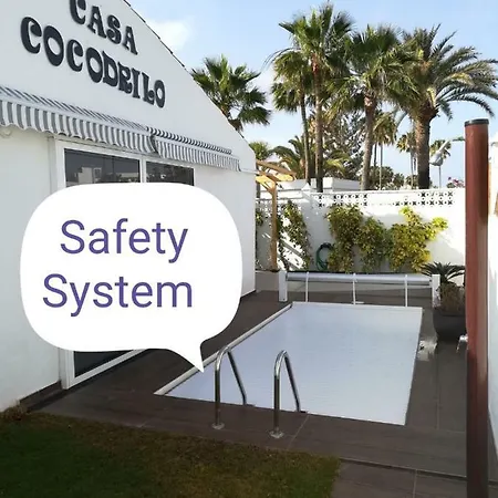 Casa Cocodrilo By Casas Cocodrilo * פלאייה דל אינגלז